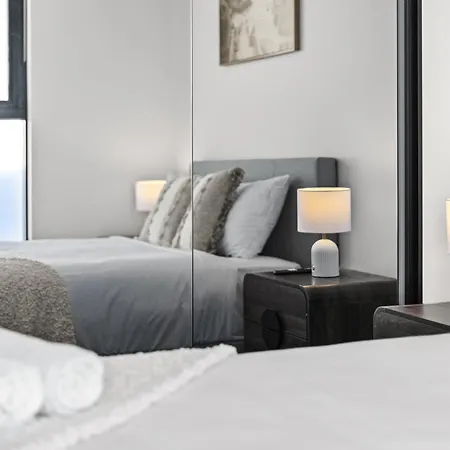 Ocean Views In Beachside 2-Bedroom Unit - Q Stay Gold Coast Exterior photo
