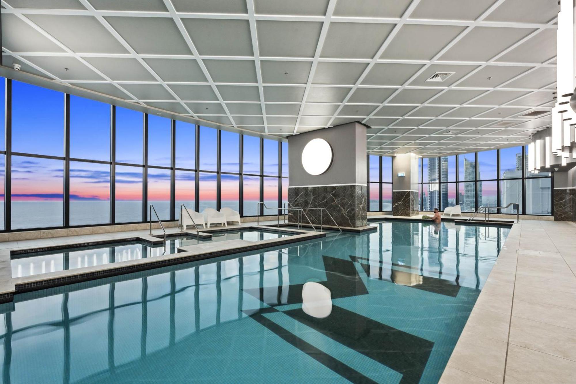 Ocean Views In Beachside 2-bedroom Unit - Q