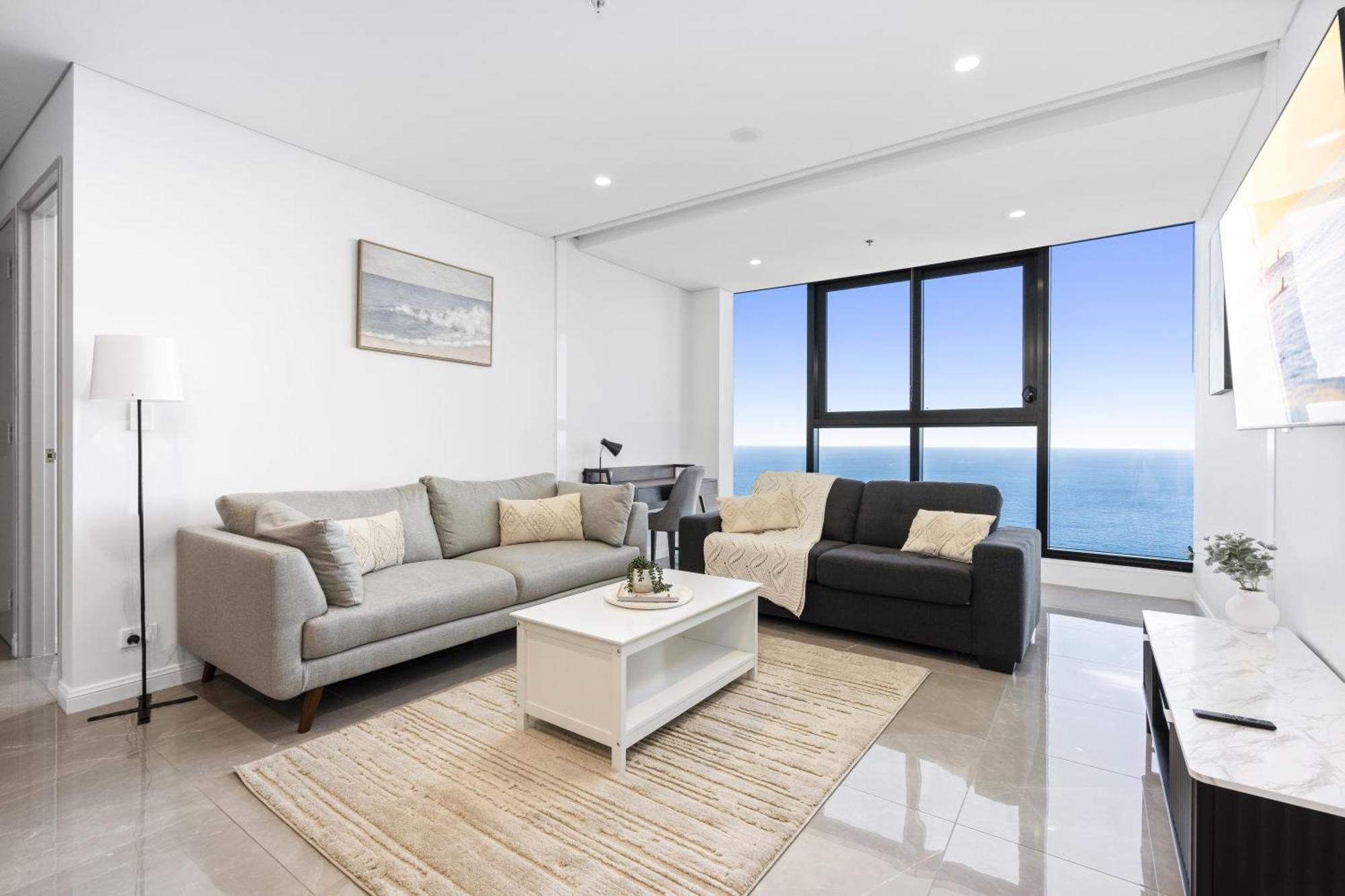 Ocean Views In Beachside 2-bedroom Unit - Q Apartment Gold Coast