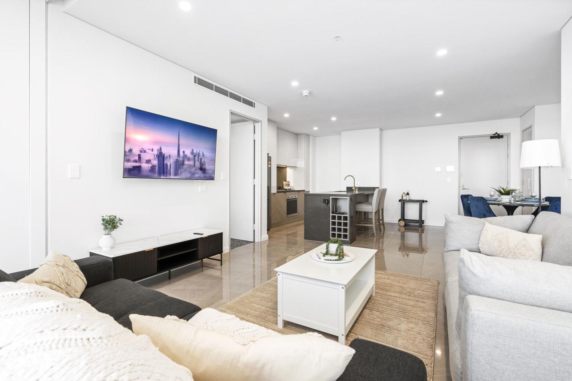 Ocean Views In Beachside 2-bedroom Unit - Q Gold Coast